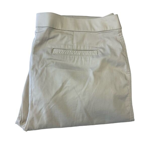 Chico's Women's Size 2.5 (L/14) Beige Crop Pants Cotton Blend Stretch Pants - Picture 3 of 12